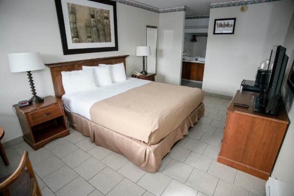 Pacific Inn image 21