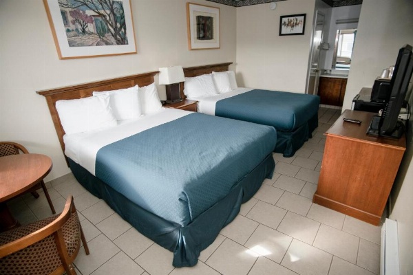 Pacific Inn image 23